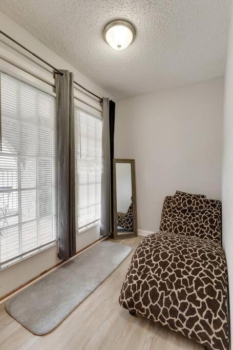 Lovely 2 Bdr Condo With Balcony 2M To Broadway Nashville Zewnętrze zdjęcie